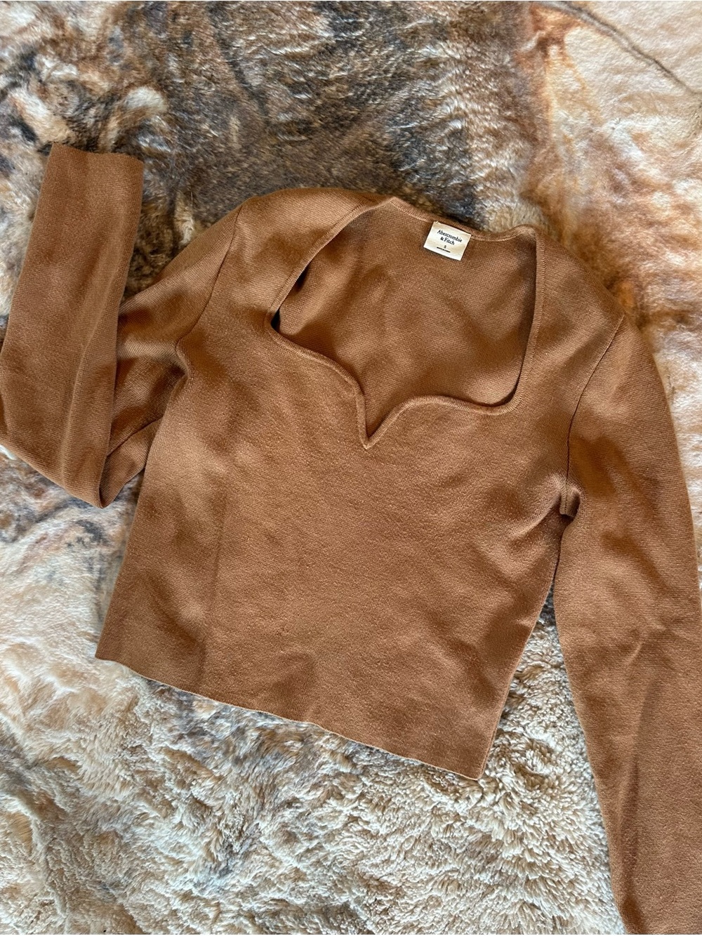 Abercrombie Brown Notched V-Neck Long Sleeve Sweater